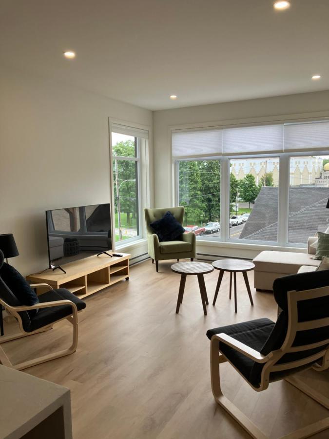 Yin Et Yang Apartment Sainte-Anne-de-Beaupré Exterior photo